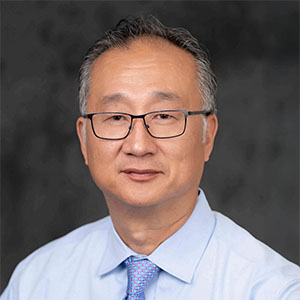 Bariatric Surgeon near syracuse ny thumbnail image of Taewan Kim, MD, FACS from Crouse Medical Practice